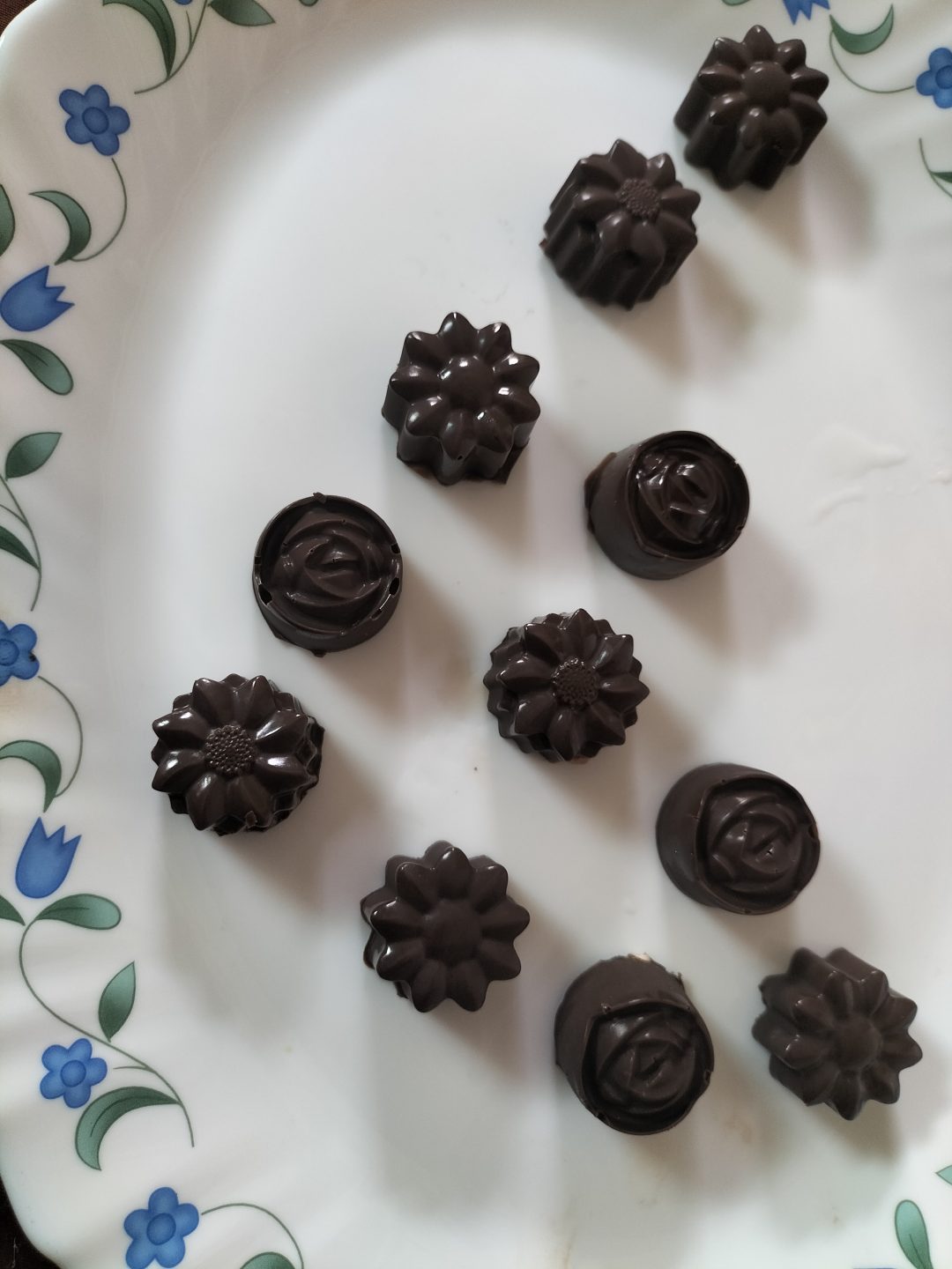 Dark Chocolate Small Bites
